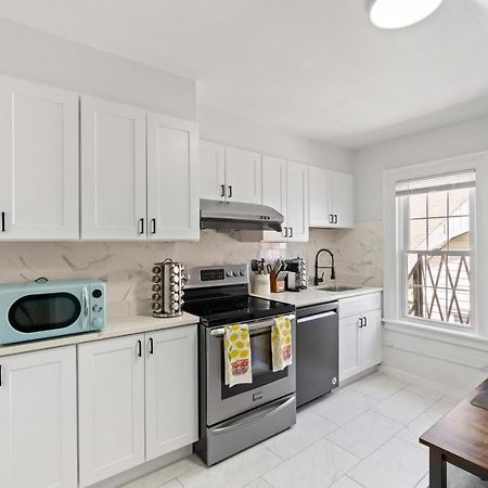 Cozy Gem In The Heart Of East Rock With Free Parking Near Yale And Dt Apartment Ню Хейвън Екстериор снимка