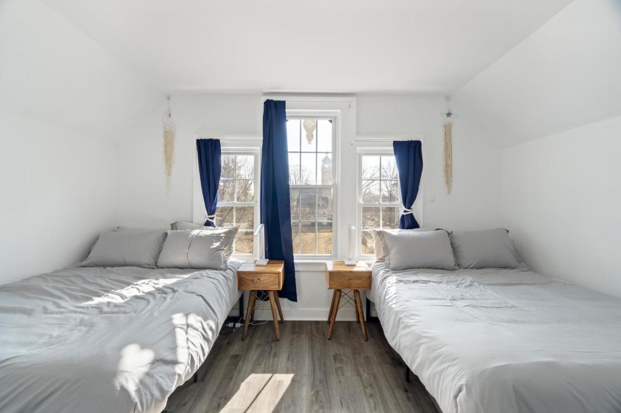 Cozy Gem In The Heart Of East Rock With Free Parking Near Yale And Dt Apartment Ню Хейвън Екстериор снимка