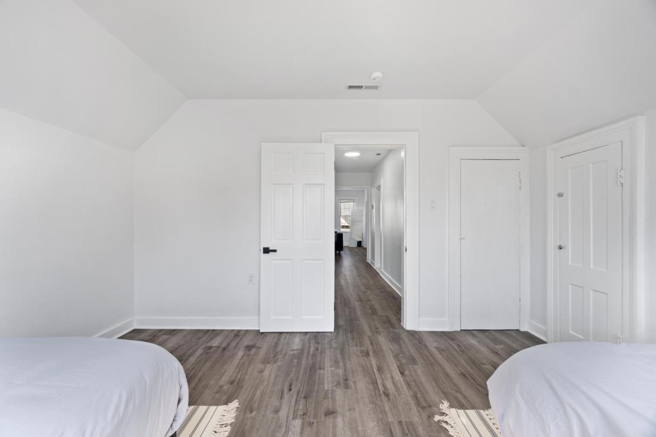 Cozy Gem In The Heart Of East Rock With Free Parking Near Yale And Dt Apartment Ню Хейвън Екстериор снимка